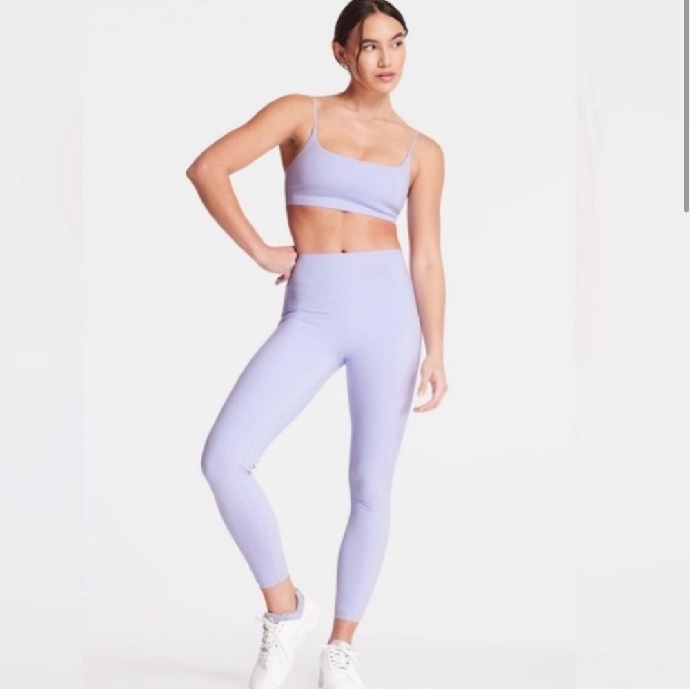 Lilac Women's Performance Leggings